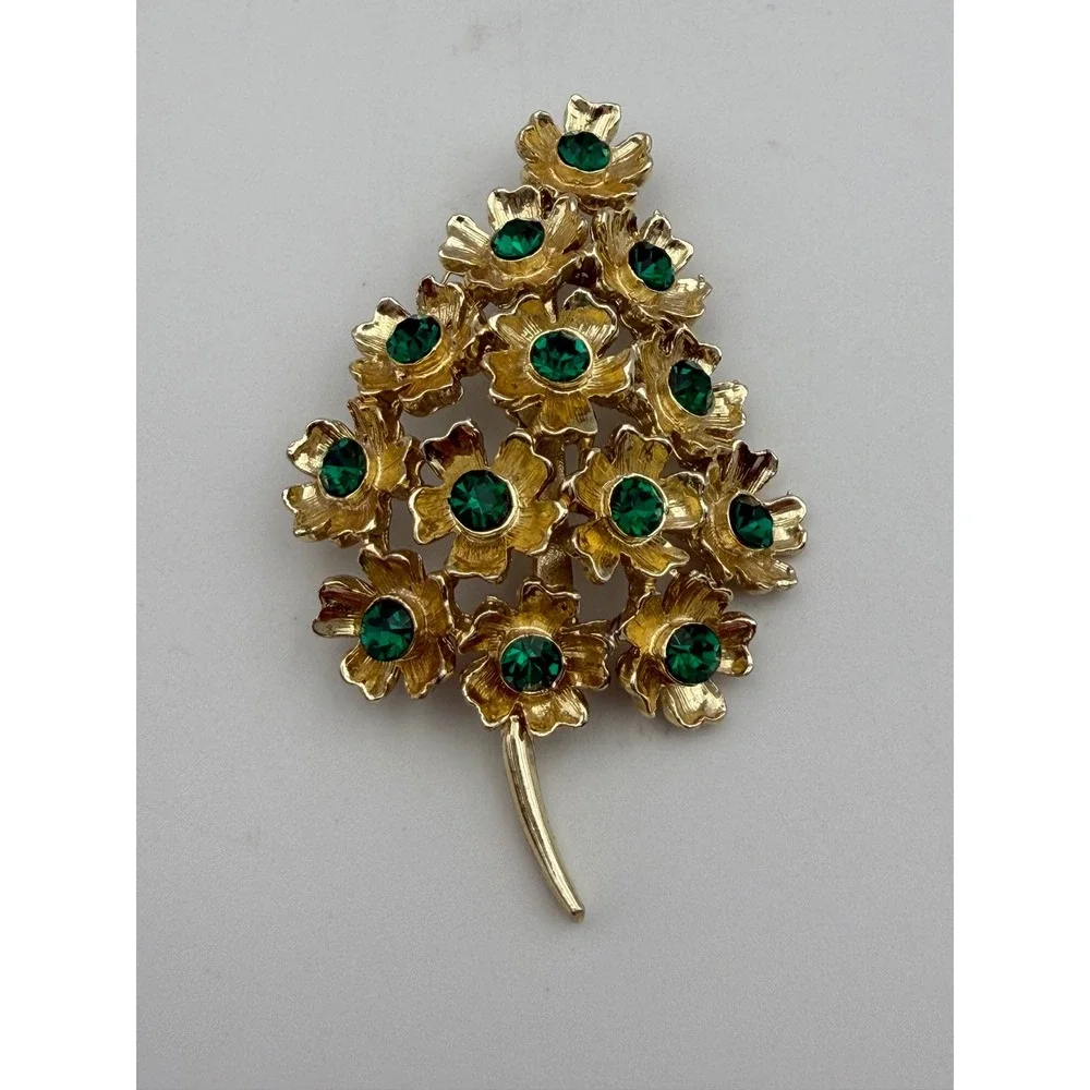 Vintage Gold Tone Christmas Tree Brooch Green Rhinestone Floral Holiday Pin